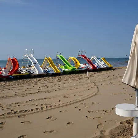 Hotel Delaville Frontemare 3*